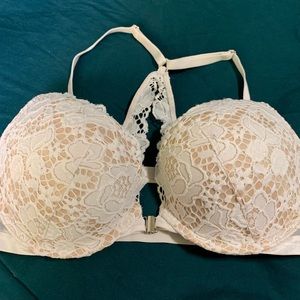 Victoria secret 32D Bra
